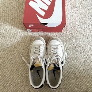 Nike Blazer sneakers - good condition!
